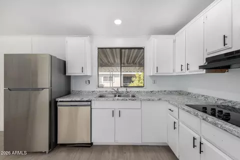 2921 E Oraibi Dr, Phoenix, AZ 85050 photo 13