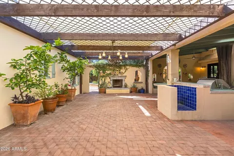 Exterior - 1925 E Lee St, Tucson, AZ 85719 photo 9 of 32