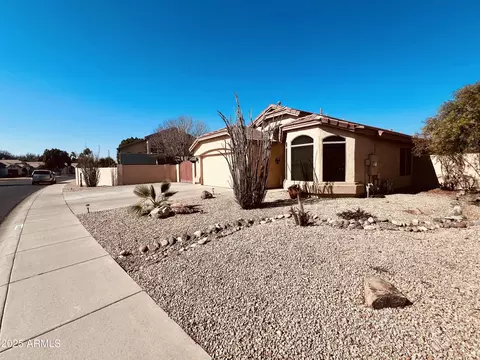 6458 W Adobe Dr, Glendale, AZ 85308