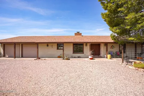 11460 E Plateau Dr, Cornville, AZ 86325