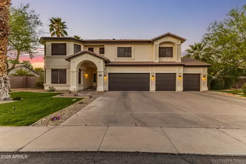 2600 W Tulsa St, Chandler, AZ 85224