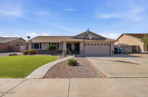 3065 E Leonora St, Mesa, AZ 85213