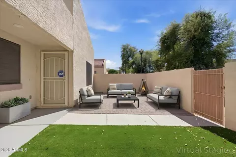 8840 N 47th Dr, Glendale, AZ 85302
