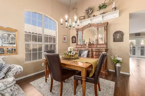 Dining - 1495 E Cheyenne St, Gilbert, AZ 85296 photo 3 of 3