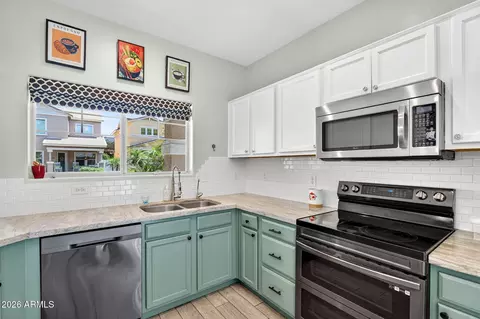 Kitchen - 1317 S Banning St, Gilbert, AZ 85296 photo 2 of 2