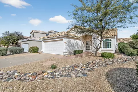 6942 W Via Del Sol Dr, Glendale, AZ 85310