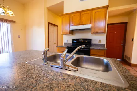 Kitchen - 4105 N Washington Ave, Douglas, AZ 85607 photo 6 of 7
