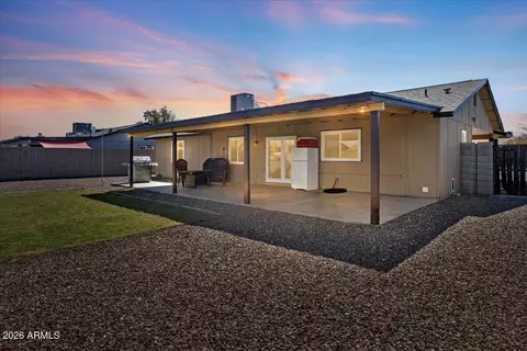 4944 W Michelle Dr, Glendale, AZ 85308