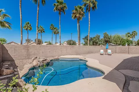 Exterior - 240 W Brooks St, Gilbert, AZ 85233 photo 8 of 12