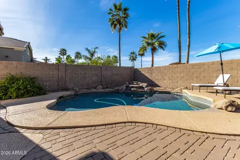 Exterior - 240 W Brooks St, Gilbert, AZ 85233 photo 9 of 12