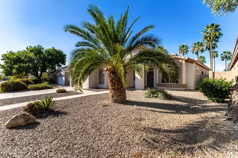 Exterior - 240 W Brooks St, Gilbert, AZ 85233 photo 2 of 12