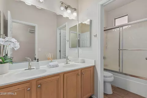 Bath - 240 W Brooks St, Gilbert, AZ 85233 photo 3 of 3