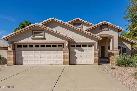 8438 W Paradise Dr, Peoria, AZ 85345