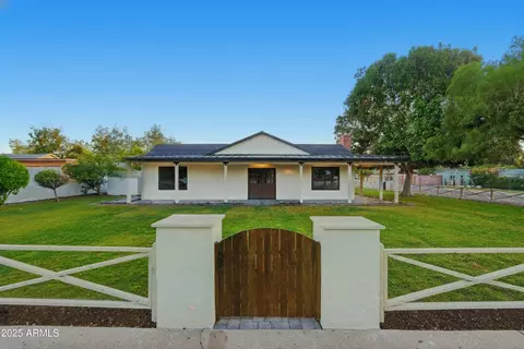 2315 N 42nd St, Phoenix, AZ 85008