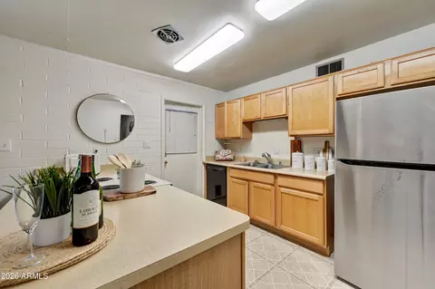 Kitchen - 308 E Balboa Dr, Tempe, AZ 85282 photo 1 of 1