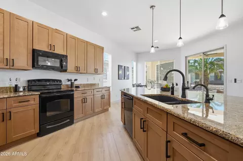 Kitchen - 4131 E Mia Ln, Gilbert, AZ 85298 photo 6 of 6