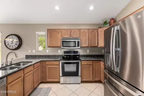 Kitchen - 2940 E Shady Spring Trl, Phoenix, AZ 85024 photo 3 of 3