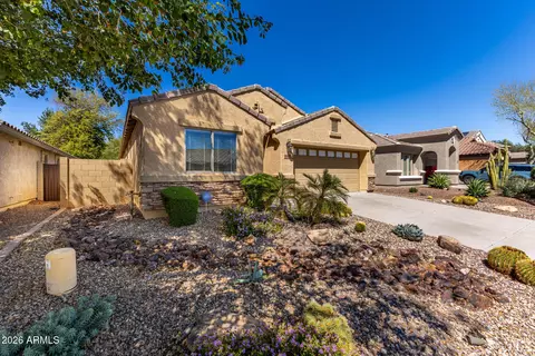 Exterior - 2940 E Shady Spring Trl, Phoenix, AZ 85024 photo 8 of 15