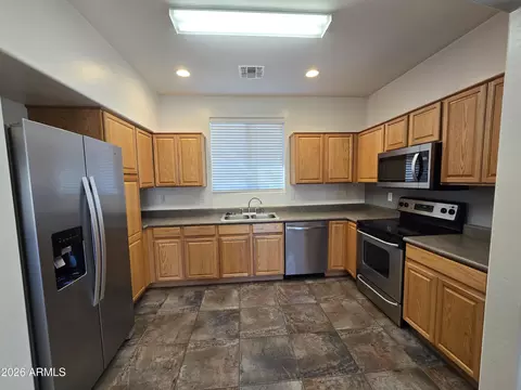 Kitchen - 1977 Emily Ln, Gilbert, AZ 85295 photo 1 of 3