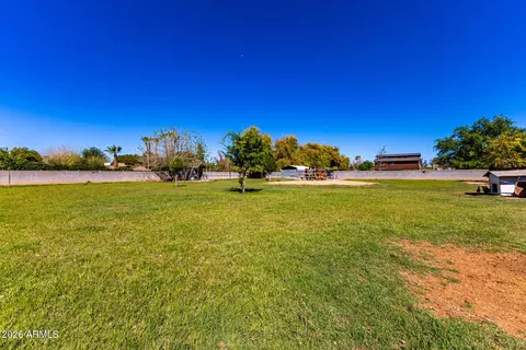 Exterior - 1718 S 140th Pl, Gilbert, AZ 85295 photo 6 of 10