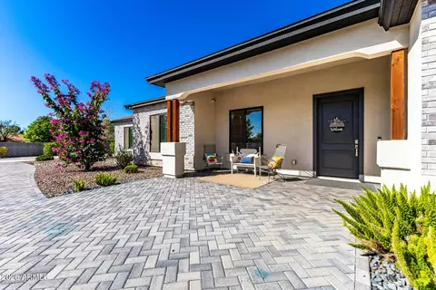 Exterior - 1718 S 140th Pl, Gilbert, AZ 85295 photo 3 of 10