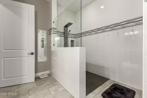 Bath - 1718 S 140th Pl, Gilbert, AZ 85295 photo 1 of 3