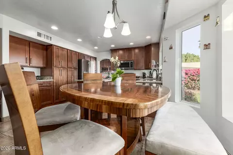 Dining - 4627 E La Mirada Way, Phoenix, AZ 85044 photo 4 of 4