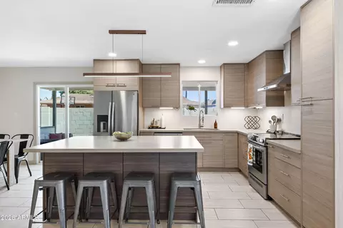 Kitchen - 111 S Cholla St, Gilbert, AZ 85233 photo 3 of 8