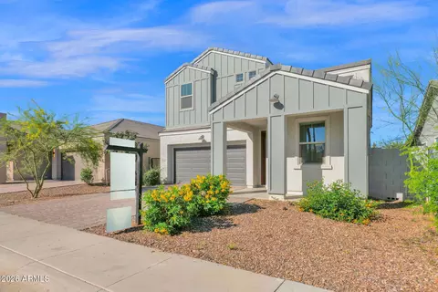 Exterior - 5814 S Daisy Patch Pl, Phoenix, AZ 85040 photo 2 of 11