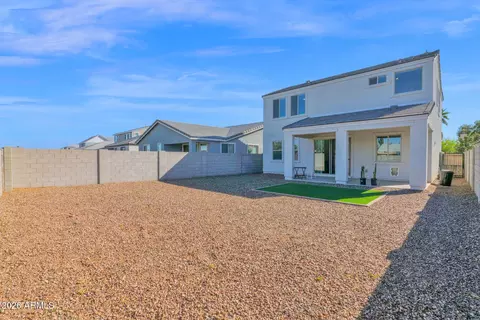 Exterior - 5814 S Daisy Patch Pl, Phoenix, AZ 85040 photo 5 of 11