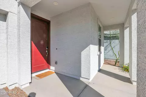 Exterior - 5814 S Daisy Patch Pl, Phoenix, AZ 85040 photo 4 of 11