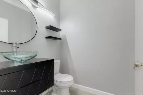 Bath - 1105 E Parkview Ct, Gilbert, AZ 85295 photo 1 of 3