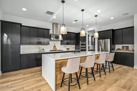 Kitchen - 1812 E Fallen Leaf Ln, Phoenix, AZ 85024 photo 2 of 5