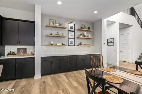 Dining - 1812 E Fallen Leaf Ln, Phoenix, AZ 85024 photo 3 of 3