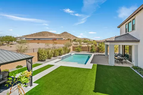 Exterior - 1812 E Fallen Leaf Ln, Phoenix, AZ 85024 photo 8 of 11