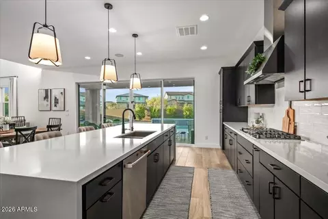 Kitchen - 1812 E Fallen Leaf Ln, Phoenix, AZ 85024 photo 5 of 5