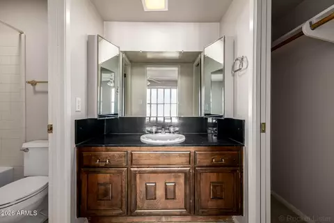 Bath - 1919 E Medlock Dr, Phoenix, AZ 85016 photo 4 of 5