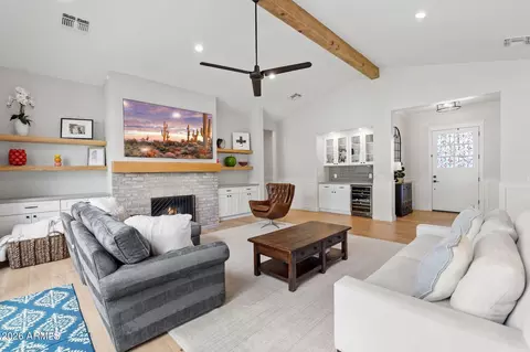 Living - 4164 E Camelback Rd, Phoenix, AZ 85018 photo 2 of 2
