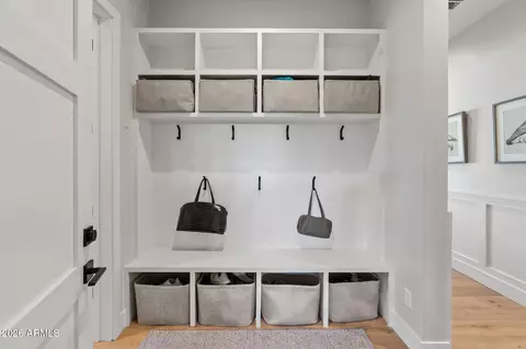 Entry Way - 4164 E Camelback Rd, Phoenix, AZ 85018 photo 1 of 5