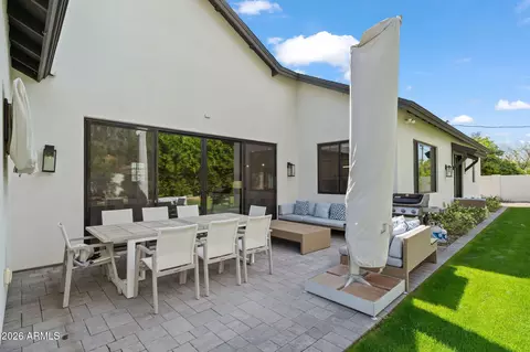 Exterior - 4164 E Camelback Rd, Phoenix, AZ 85018 photo 5 of 12