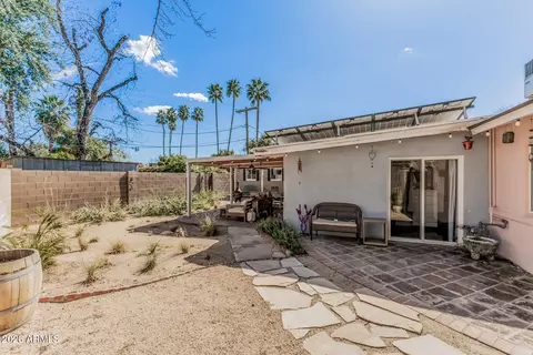 Exterior - 6811 N 11th Pl, Phoenix, AZ 85014 photo 9 of 10