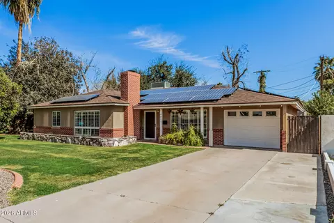 Exterior - 6811 N 11th Pl, Phoenix, AZ 85014 photo 3 of 10