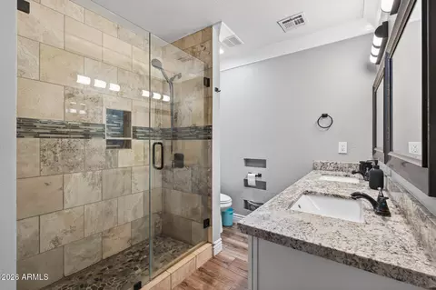 Bath - 3710 E Arbor Cir, Mesa, AZ 85206 photo 2 of 6