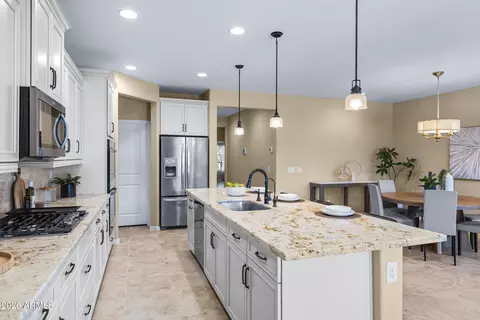 Kitchen - 2327 E Harwell Rd, Phoenix, AZ 85042 photo 3 of 5