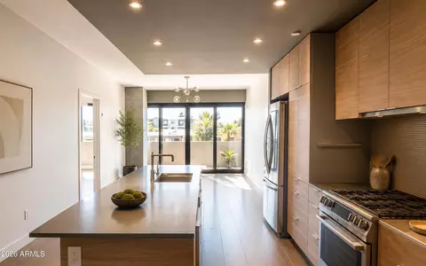 2300 E Campbell Ave #218, Phoenix, AZ 85016