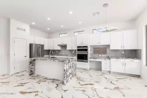 11530 S Morningside Dr, Goodyear, AZ 85338