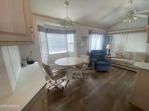 1045 S Cheyenne Dr, Apache Junction, AZ 85119 photo 2