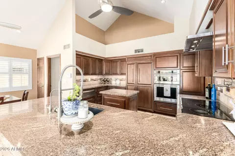 Kitchen - 1942 E Krista Way, Tempe, AZ 85284 photo 1 of 5
