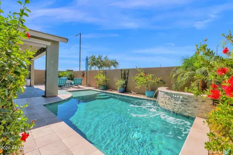 19607 W Badgett Ln, Litchfield Park, AZ 85340
