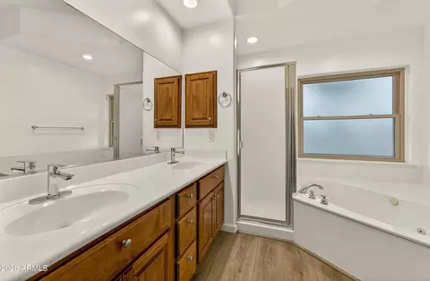 Bath - 600 W Brookline Loop, Williams, AZ 86046 photo 1 of 3